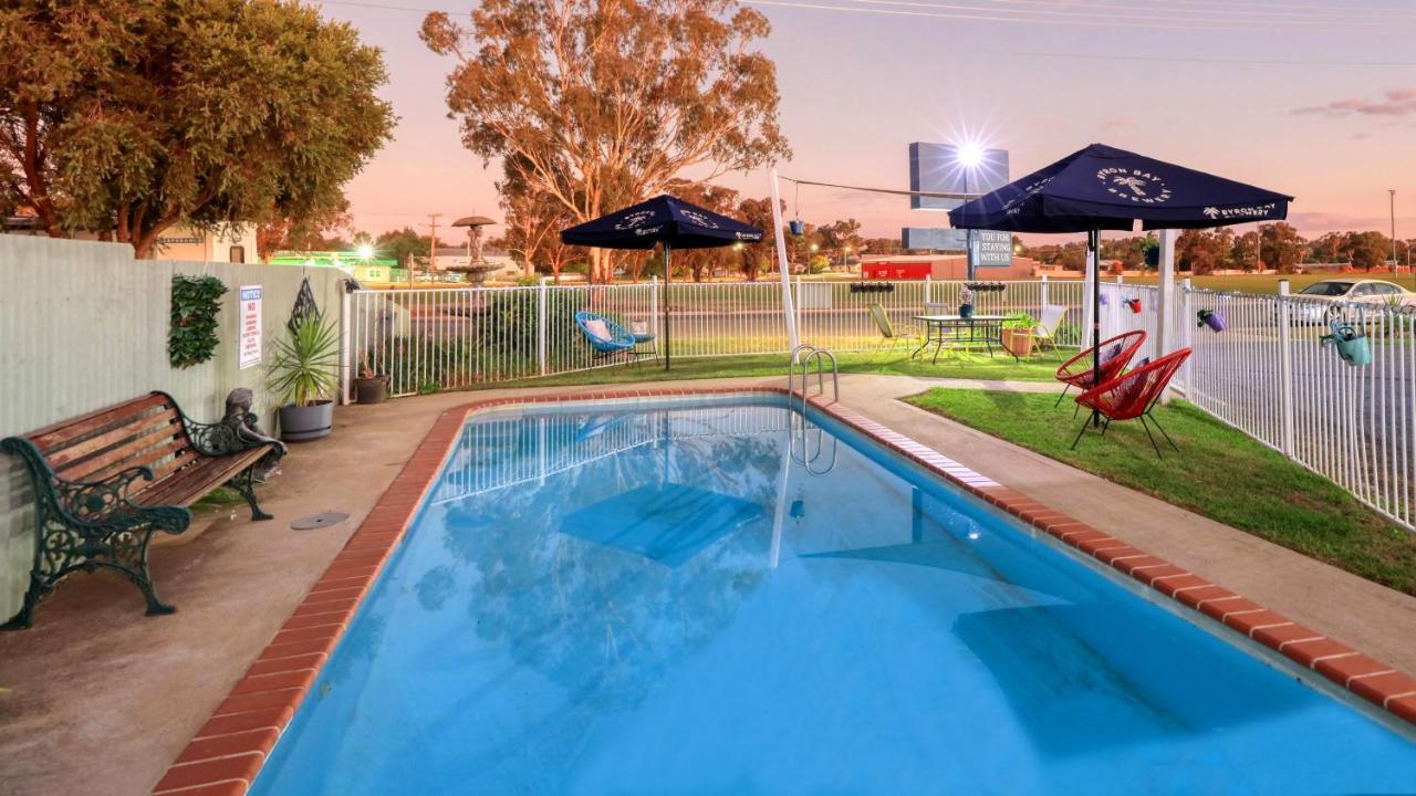 Parkes Federation Motel Exterior foto